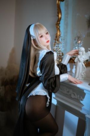 秋霞