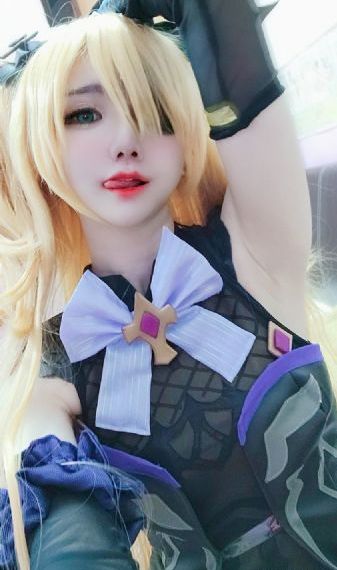 给野兽献花